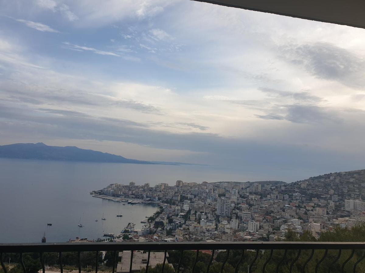 Villa Luiza Sarandë エクステリア 写真